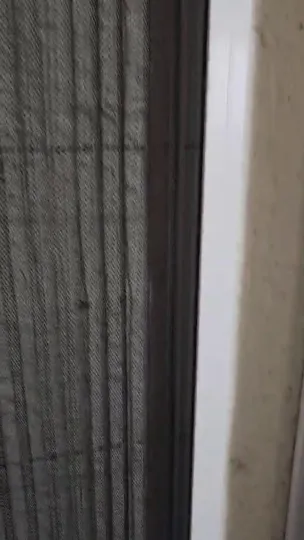 Pleated mosquito mesh and frame detail